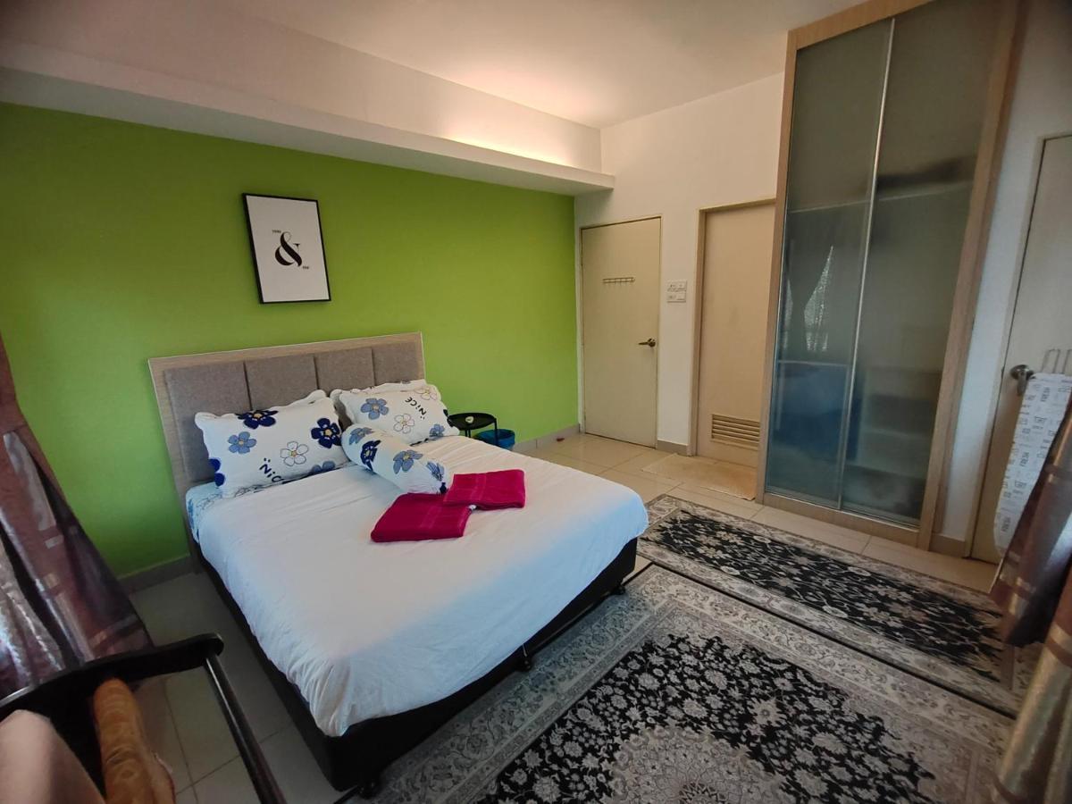 2 Rooms Homestay Deviana Wakaf Che Yeh コタバル エクステリア 写真